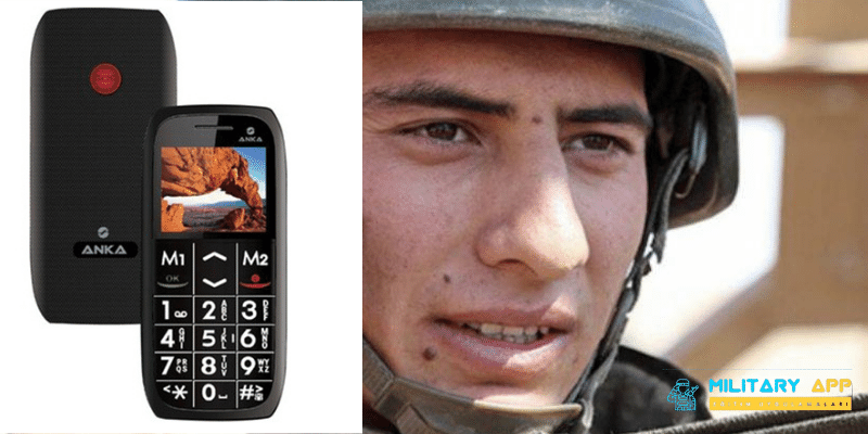 Askerde cep telefonu kullanmak